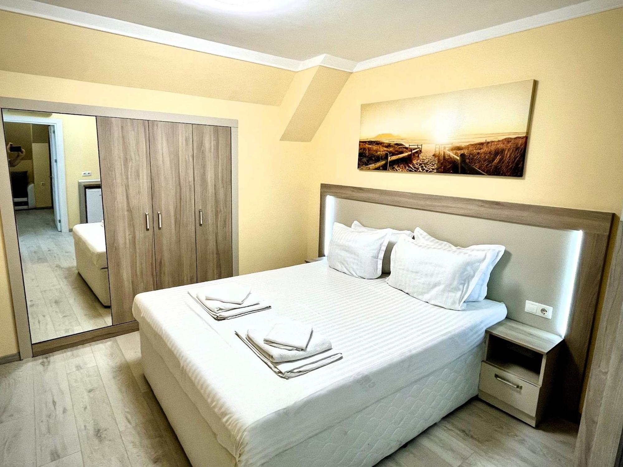 Sea View Apartment Free Parking Primorsko Exterior photo
